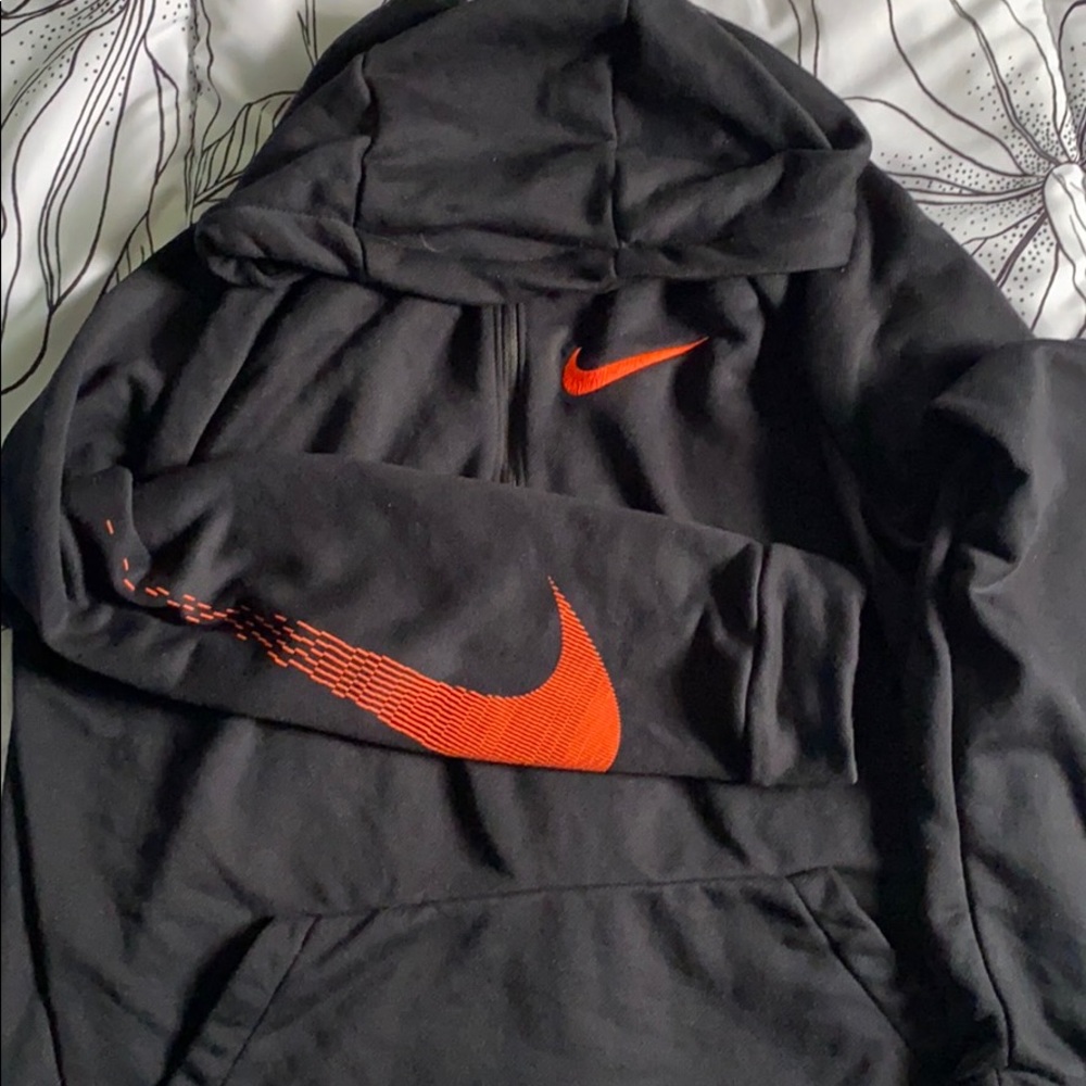 Nike 1/4 zip hoodie. Youth XL